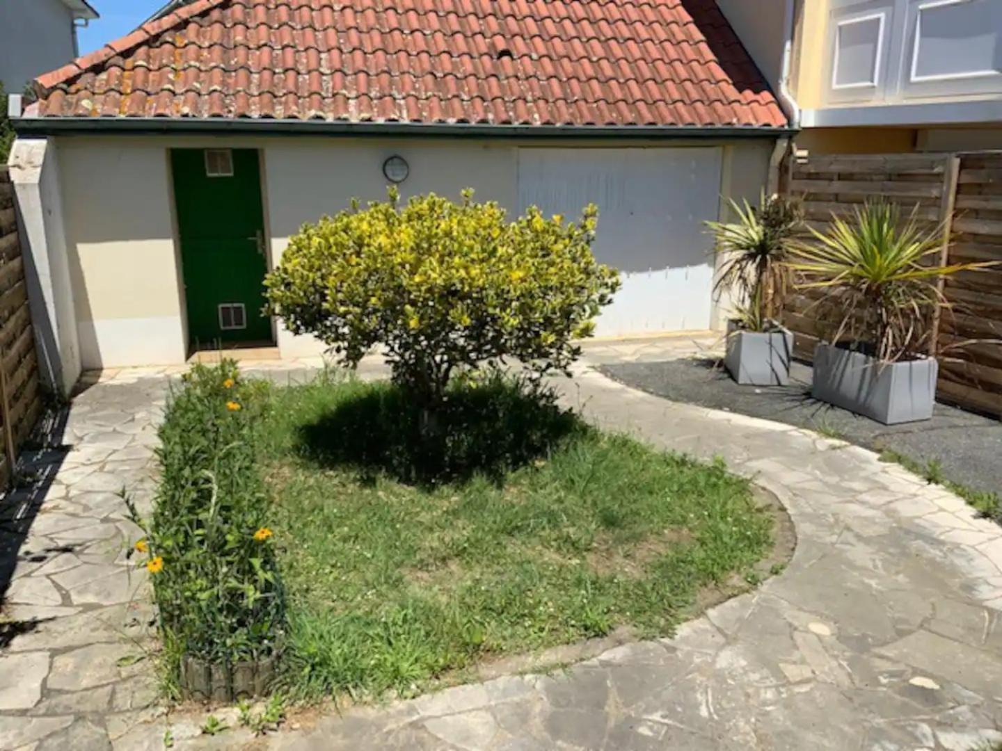 Maisonnette 2 A 4 Pers- Jardin Privatif Cloture- Calme- Stationnement Gratuit- Pau Ouest Billere Luaran gambar
